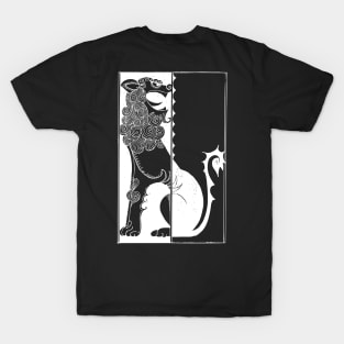 Black&white aesthetic lion image T-Shirt